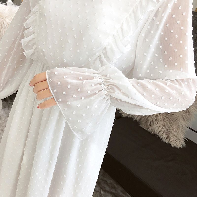 Delicado vestido blanco con lunares bordados, de gasa Largos Manga Larga Vestidos Vintage El Vestidor de Carlota