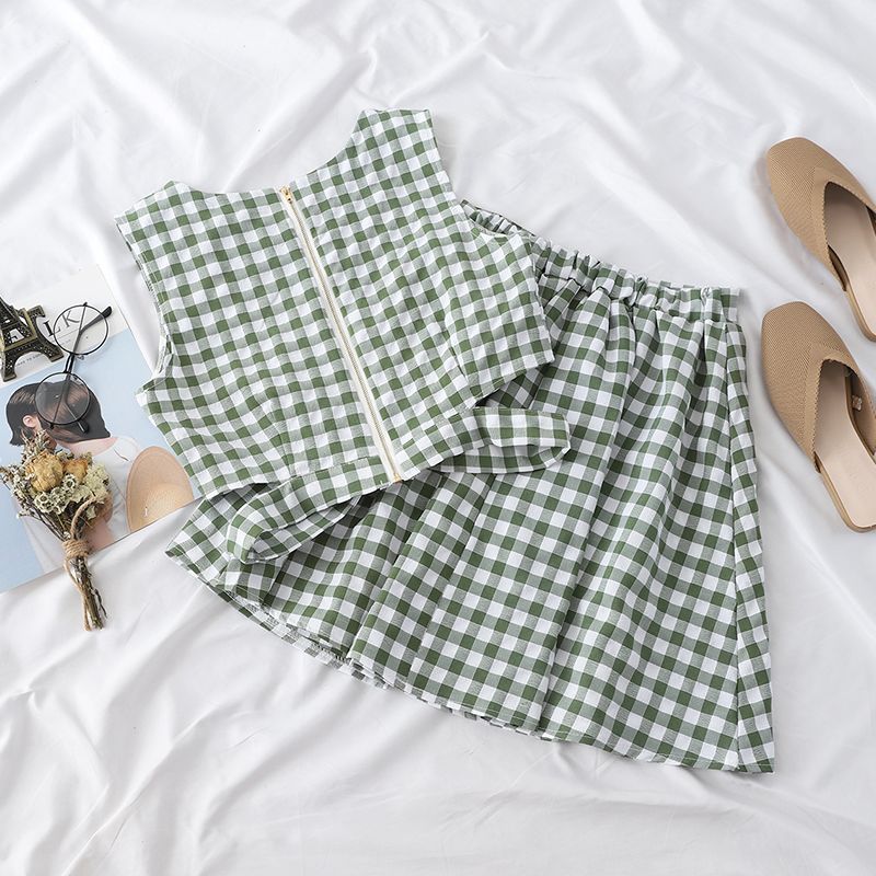 Dos piezas  El Vestidor de Carlota